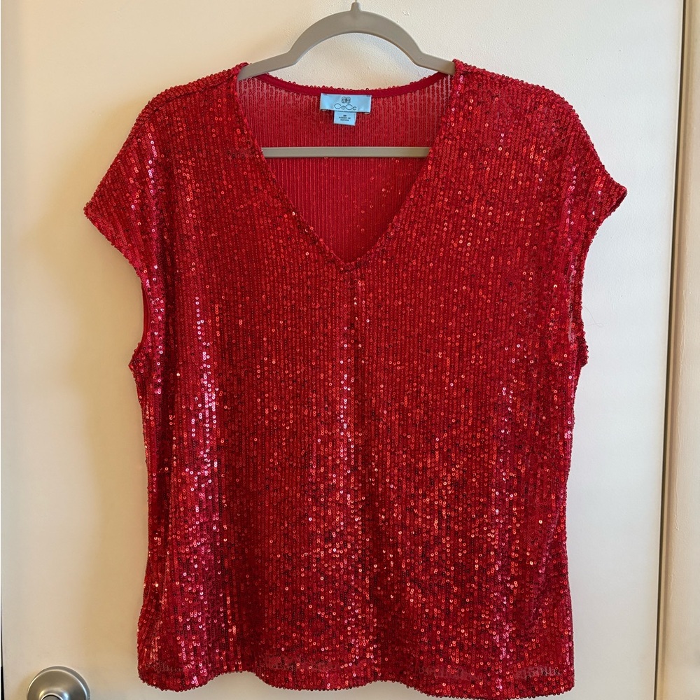 CeCe Red Sequin V-Neck short sleeve Blouse SZ M